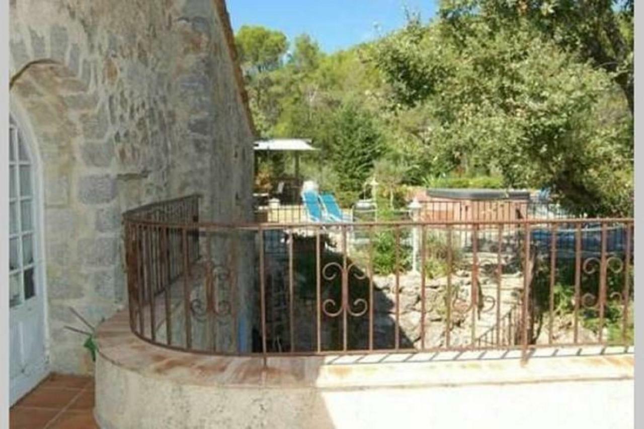 Bastide Provencale Les Muriers D'Engaspaty Seillans Esterno foto