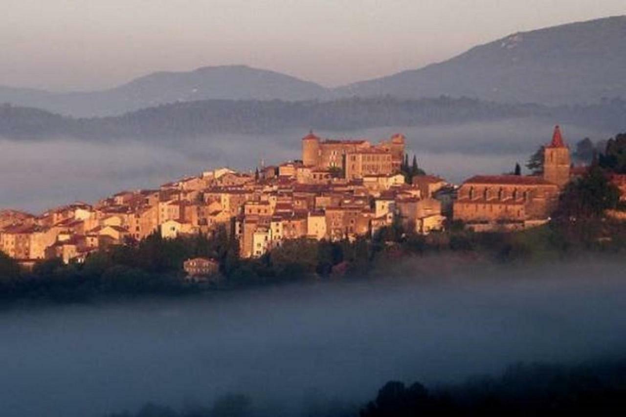 Bastide Provencale Les Muriers D'Engaspaty Seillans Esterno foto